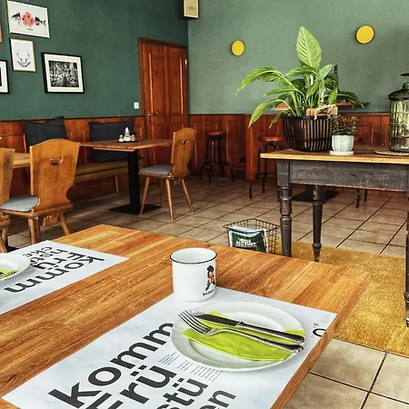 فندق & Weinhaus Zum Schwarzen Baeren كوبلنس