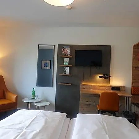 & Weinhaus Zum Schwarzen Baeren Hotel Koblenz (Rhineland-Palatinate)