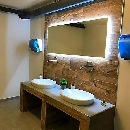 & Weinhaus Zum Schwarzen Baeren Hotel 3*