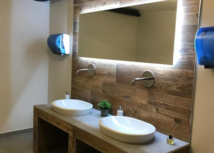 & Weinhaus Zum Schwarzen Baeren Koblenc